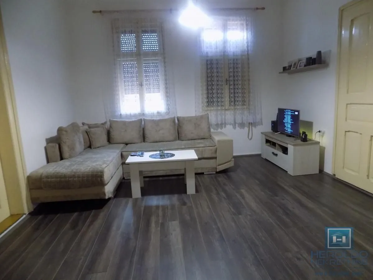 Prodaja, kuća, 217m², Paraćin, Srbija