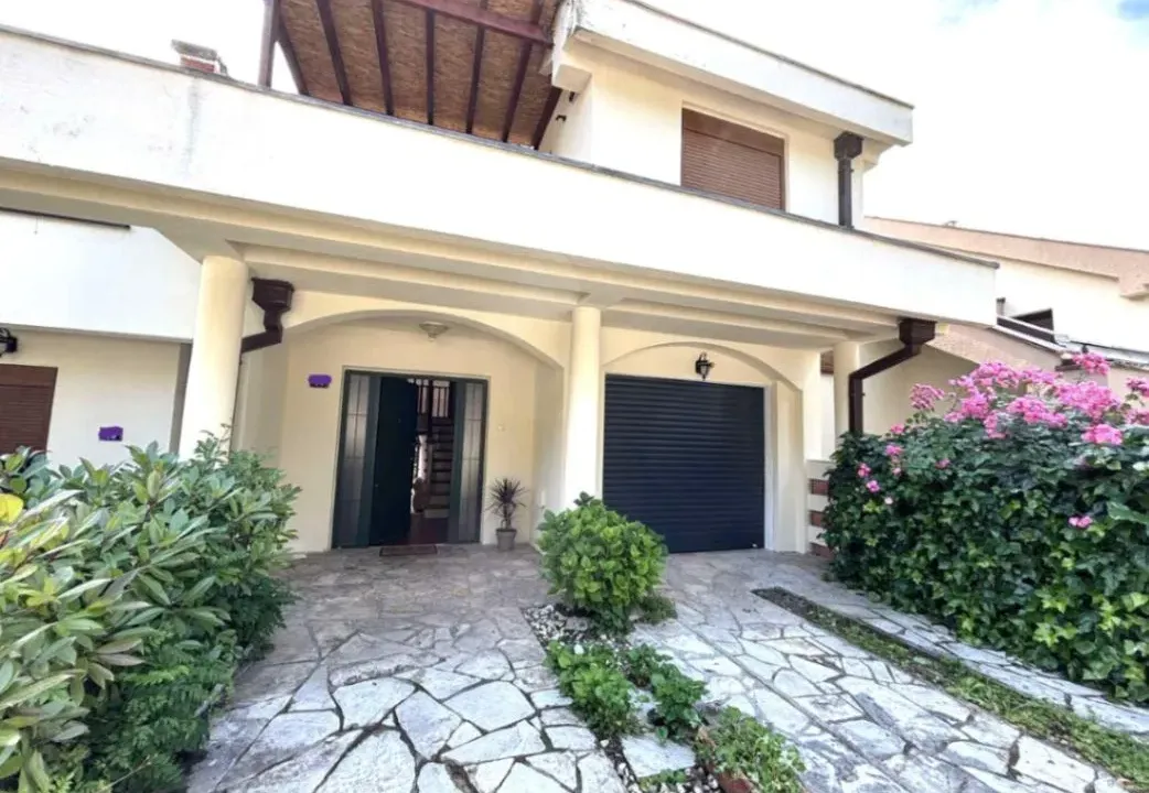 Rent, house, 300m², Gorica C, Podgorica