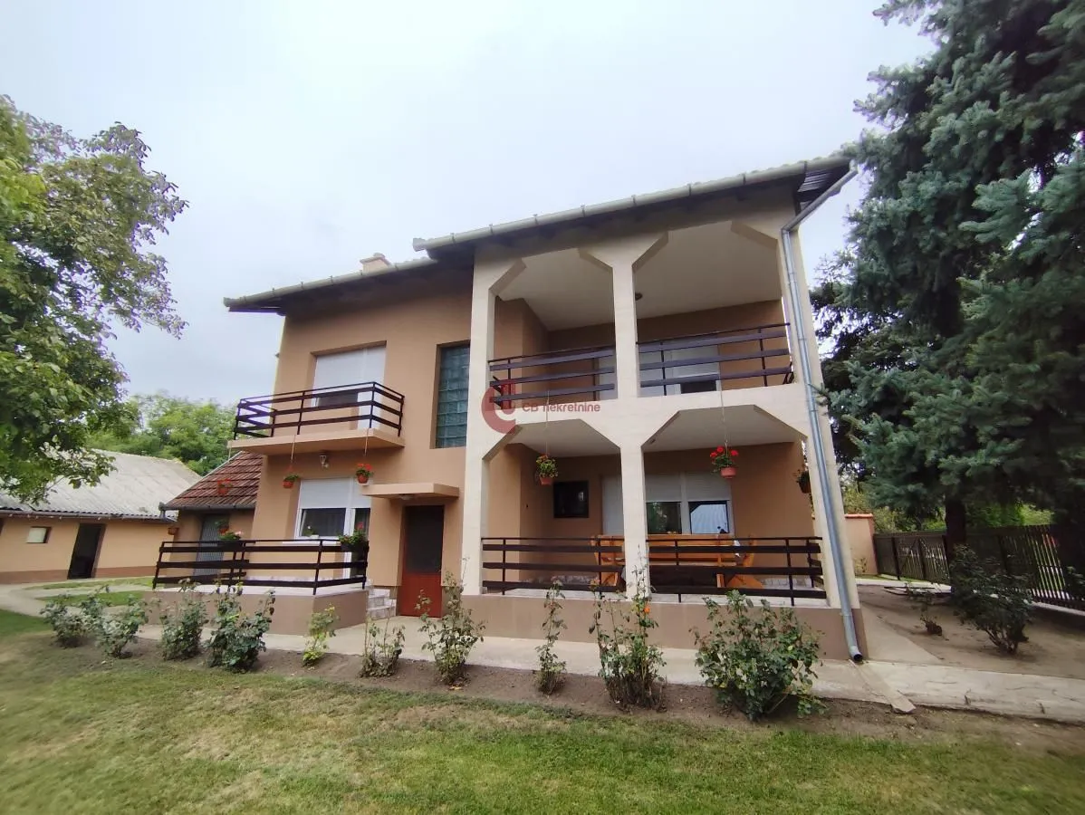 Prodaja, kuća, 183m², Bajmok, Subotica