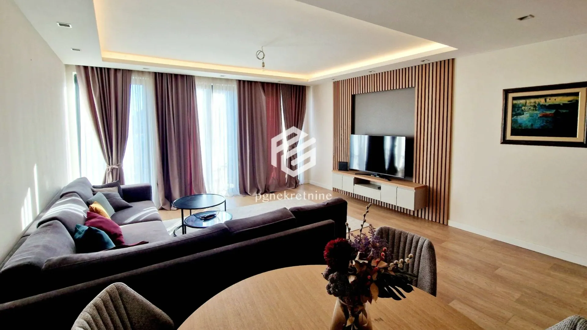 Rent, two bedroom apartment, 120m², Centar, Podgorica