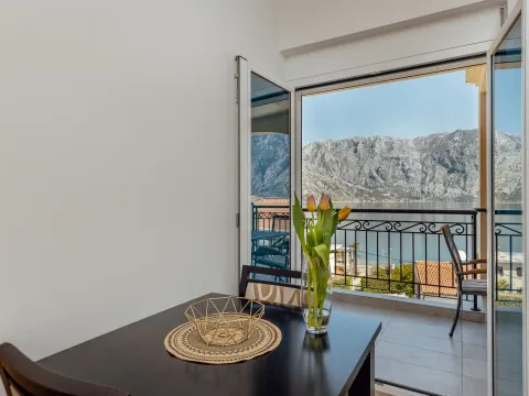 Prodaja, stan, 440m², Stoliv, Kotor - image 31