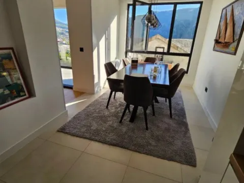 Prodaja, trosoban stan, 100m², Dobrota, Kotor - image 12