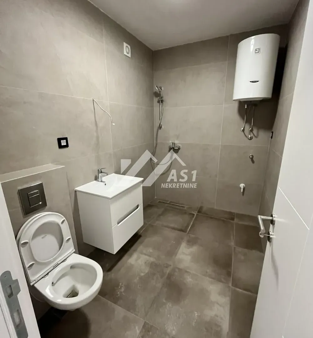 Izdavanje, trosoban stan, 70m², Telep, Novi Sad Sve Podlokacije