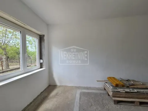 Prodaja, kuća, 190m², Bajmok, Subotica - image 12