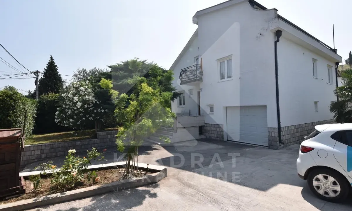 Izdavanje, kuća, 250m², Zagorič, Podgorica