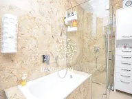 Izdavanje, kuća, 180m², Gornja Gorica, Podgorica - image 28