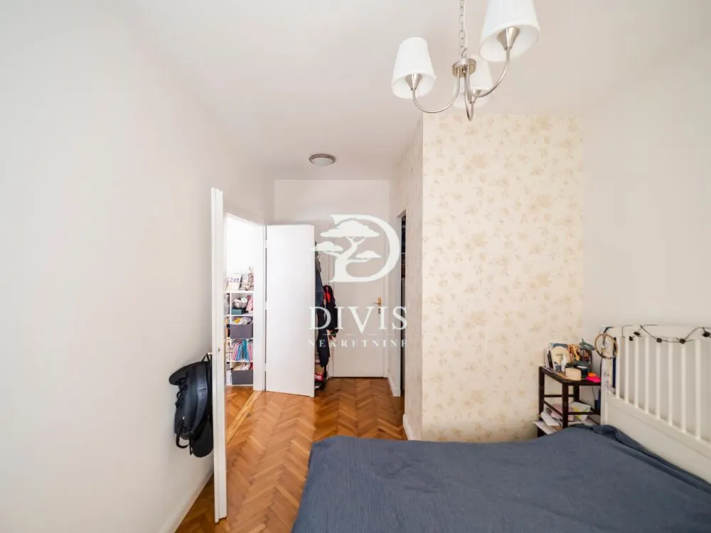 Prodaja, trosoban stan, 72m², Obilićev Venac, Beograd