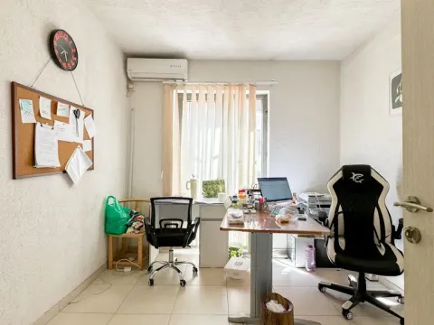 Rent, office space, 172m², City Kvart, Podgorica - image 5