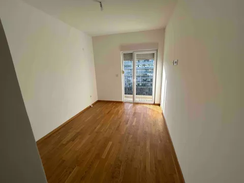 Rent, two bedroom apartment, 65m², Stari Aerodrom, Podgorica - image 2