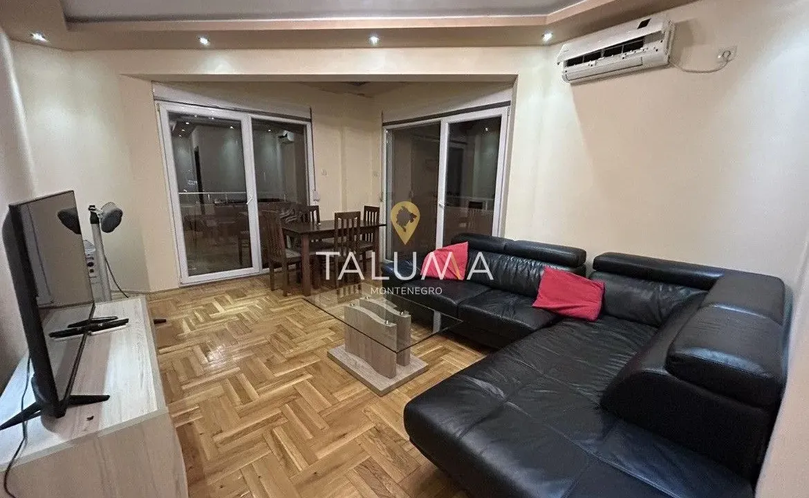 Izdavanje, dvosoban stan, 63m², City Kvart, Podgorica