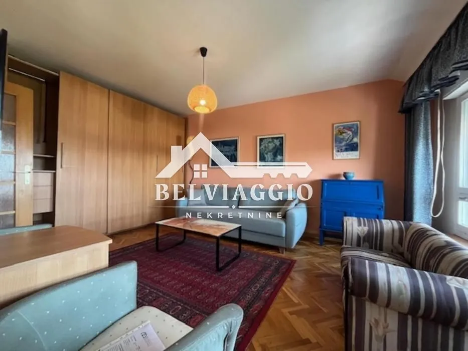 Izdavanje, dvosoban stan, 54m², Bandžovo brdo, Rožaje