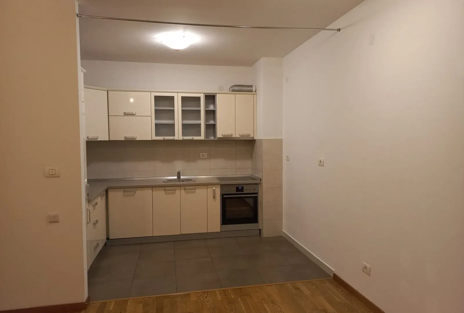 Rent, two bedroom apartment, 70m², City Kvart, Podgorica