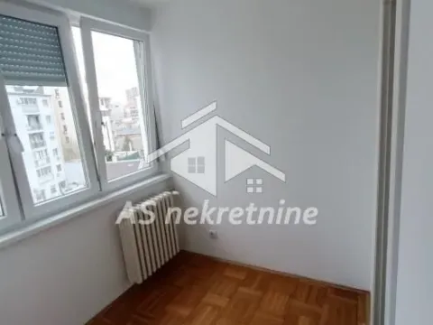 Izdavanje, dvosoban stan, 46m², Vračar Sve Podlokacije, Beograd - image 4