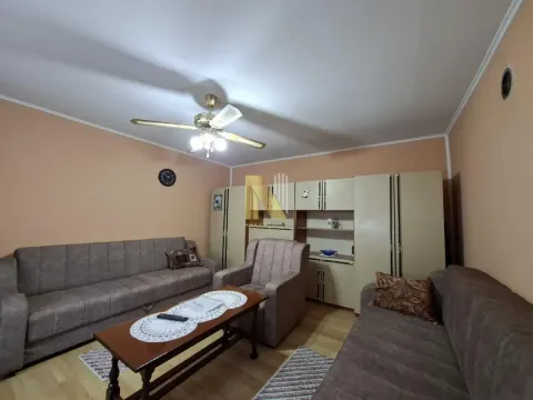 Prodaja, kuća, 192m², Novi Bečej, Zrenjanin - image 11