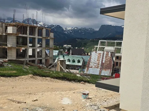 Prodaja, jednosoban stan, 48m², Centar, Žabljak - image 20