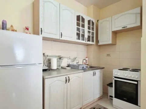 Izdavanje, jednosoban stan, 46m², City Kvart, Podgorica - image 2