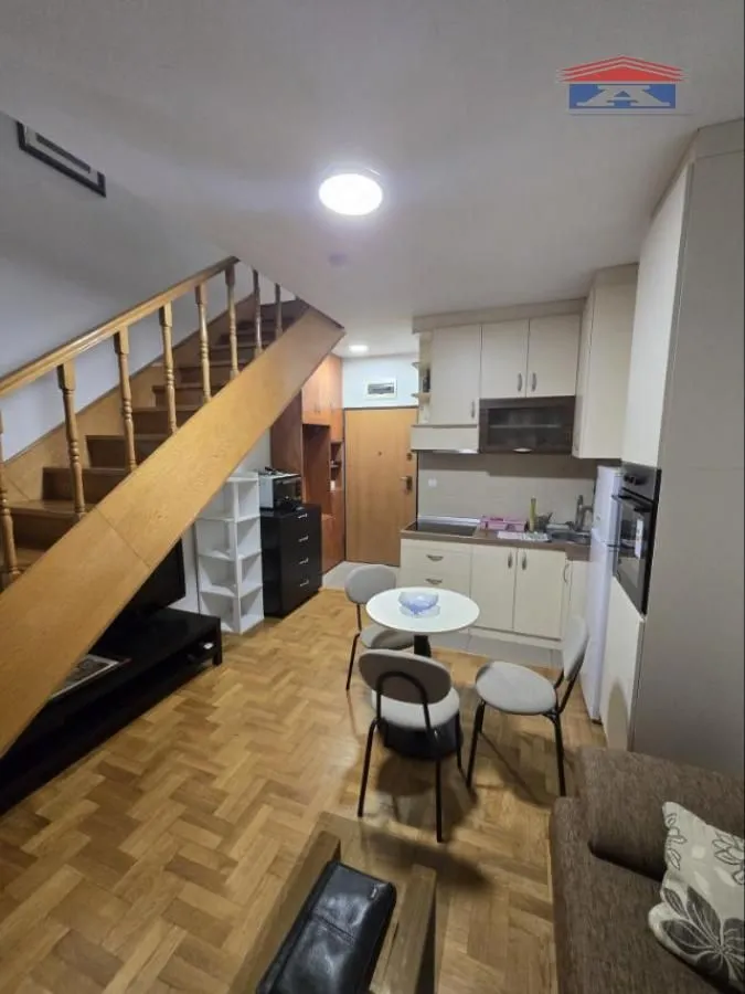 Izdavanje, dvosoban stan, 48m², Grbavica, Novi Sad Sve Podlokacije