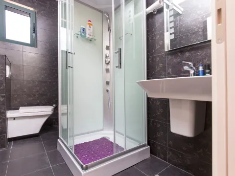 Sale, house, 190m², Kotor, Crna Gora - image 29