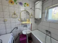 Izdavanje, trosoban stan, 59m², Centar, Novi Sad - image 16
