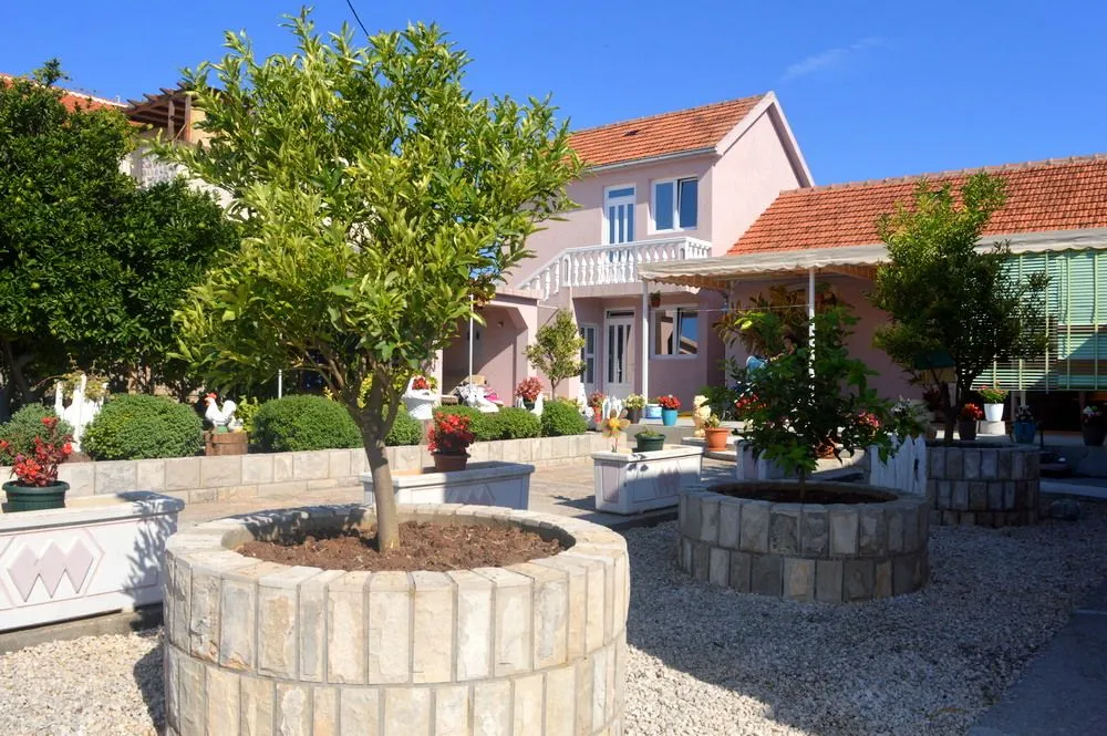 Prodaja, kuća, 300m², Đuraševići, Tivat