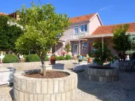 Prodaja, kuća, 300m², Đuraševići, Tivat - image 1