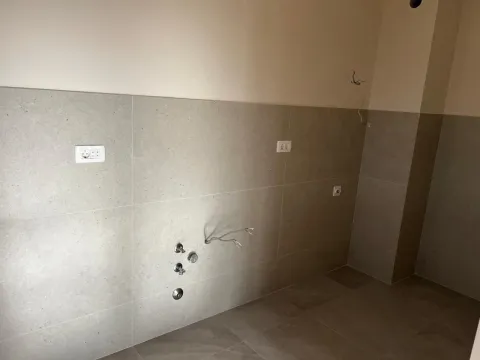 Sale, two bedroom apartment, 71m², Central Point, Podgorica - image 5