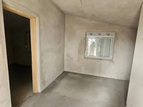 Sale, house, 74m², Centar, Bar - image 1