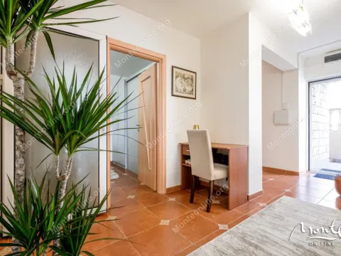 Prodaja, kuća, 210m², Krašići, Tivat - image 31