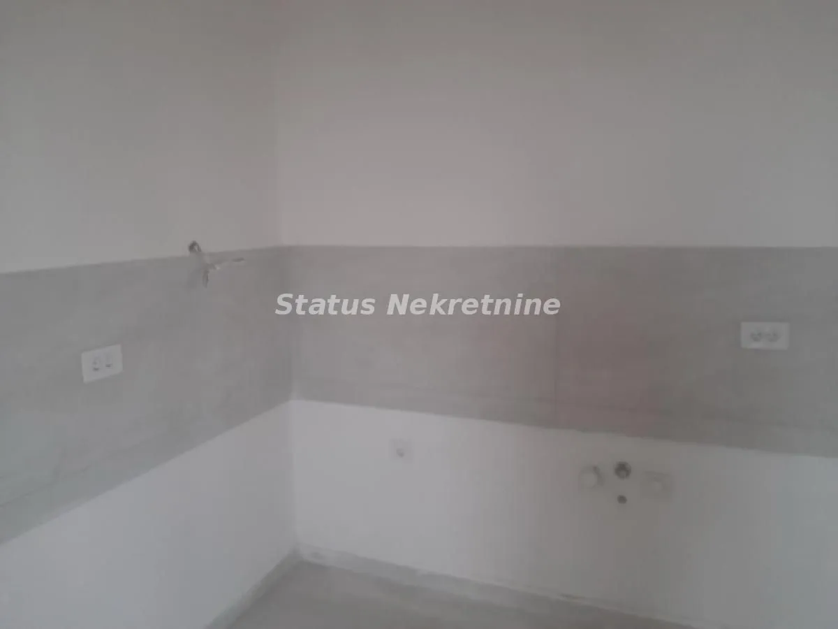 Prodaja, četvorosoban stan, 131m², Telep, Novi Sad Sve Podlokacije
