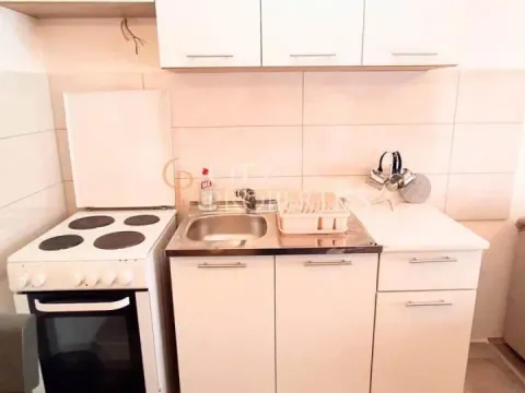 Izdavanje, stan, 30m², Stari Aerodrom, Podgorica - image 6