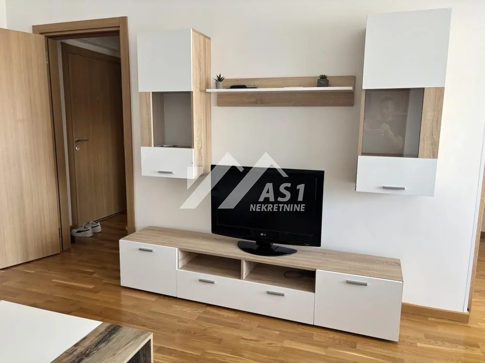 Izdavanje, dvosoban stan, 56m², Jugovićevo, Novi Sad Sve Podlokacije