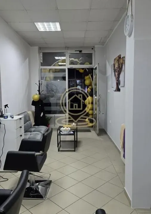 Prodaja, poslovni prostor, 25m², Stari grad, Novi Sad