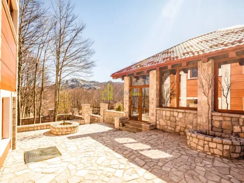 Prodaja, kuća, 285m², Cetinje, Crna Gora - image 12