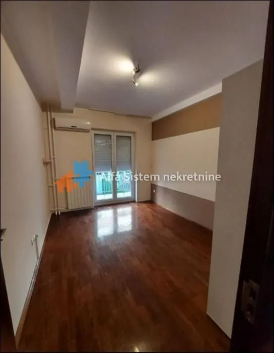 Rent, three bedroom apartment, 90m², Đeram Pijaca, Beograd