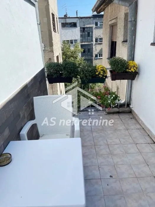 Rent, two bedroom apartment, 65m², Stari Grad, Beograd