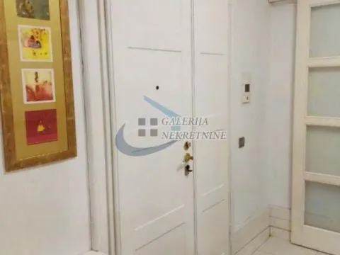 Rent, two bedroom apartment, 92m², Vračar Sve Podlokacije, Beograd - image 19