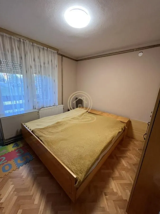 Prodaja, trosoban stan, 106m², Aerodrom, Kragujevac