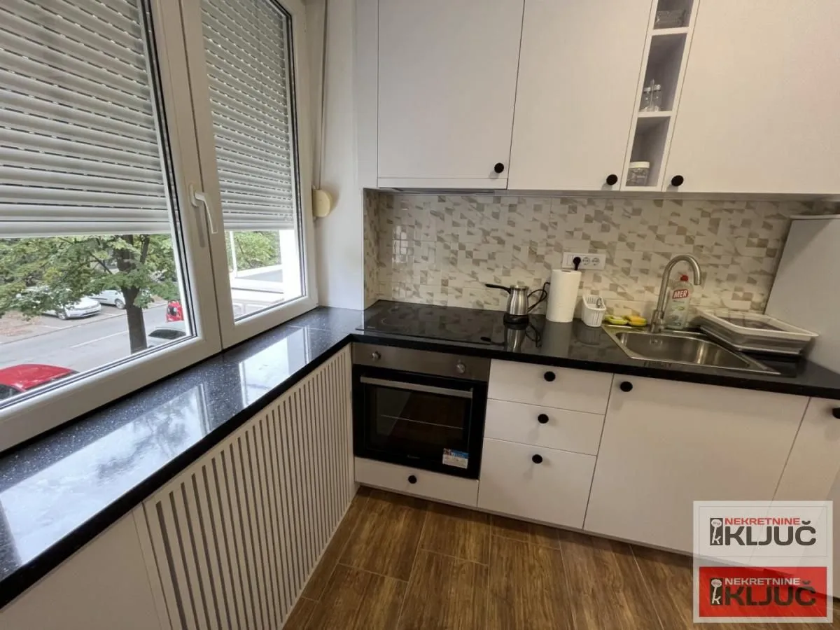 Izdavanje, dvosoban stan, 56m², Grbavica, Novi Sad Sve Podlokacije