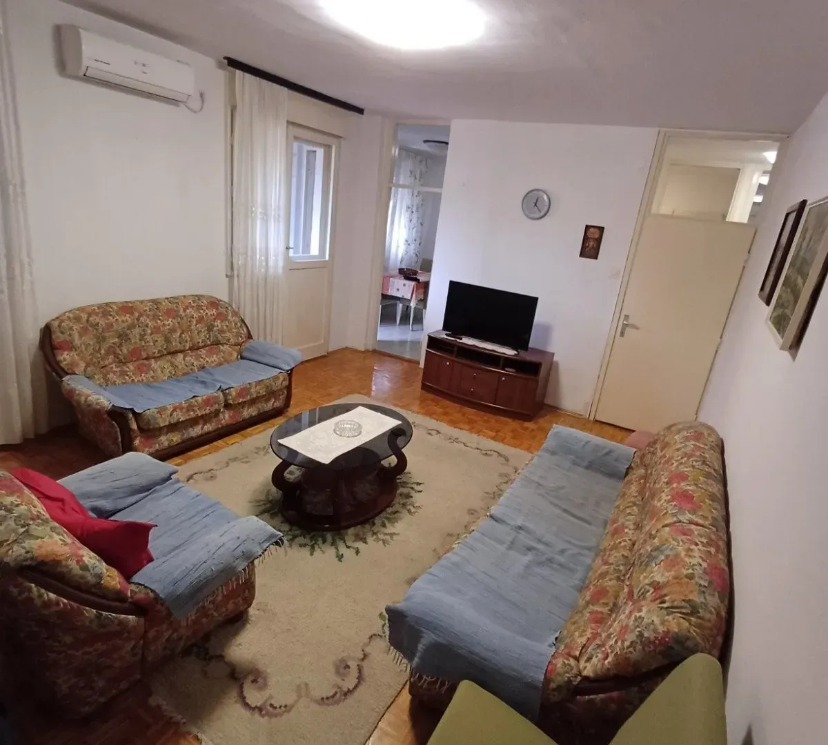 Izdavanje, dvosoban stan, 90m², Preko Morače, Podgorica