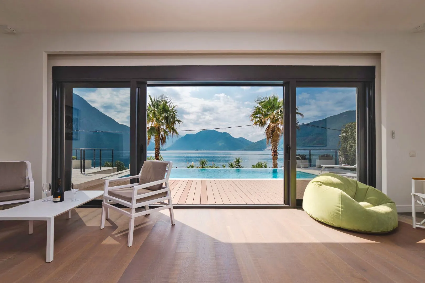 Sale, house, 669m², Strp, Kotor