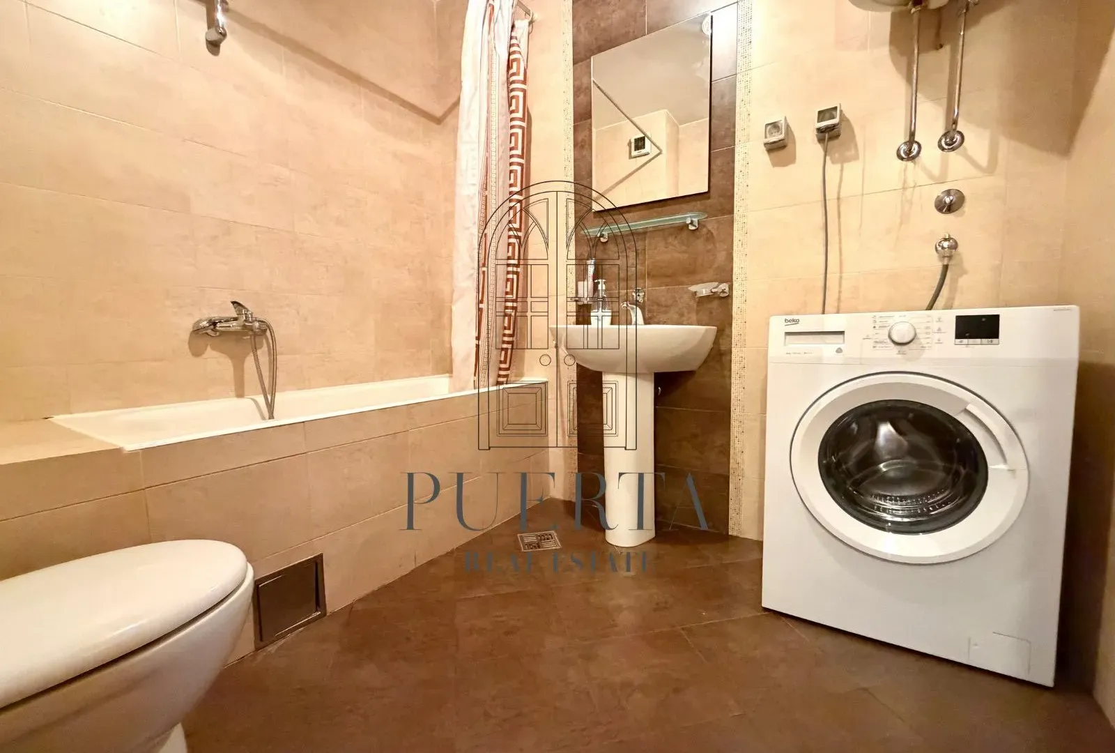 Prodaja, dvosoban stan, 64m², Stari Aerodrom, Podgorica