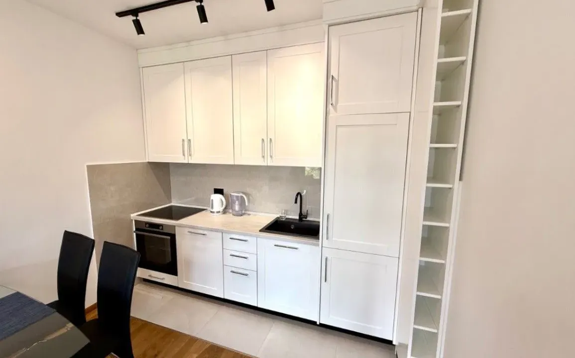 Izdavanje, jednosoban stan, 51m², Gorica C, Podgorica