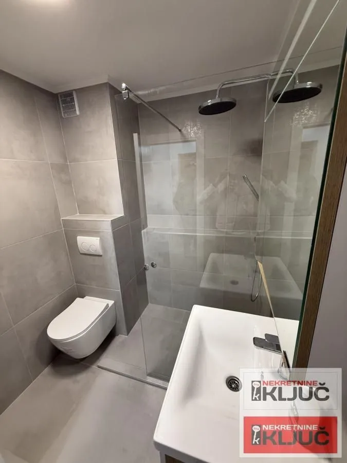 Prodaja, dvosoban stan, 48m², Avijatičarsko naselje, Novi Sad Sve Podlokacije