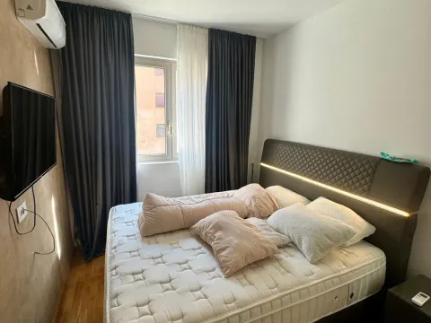 Sale, two bedroom apartment, 59m², Bečići, Budva - image 9