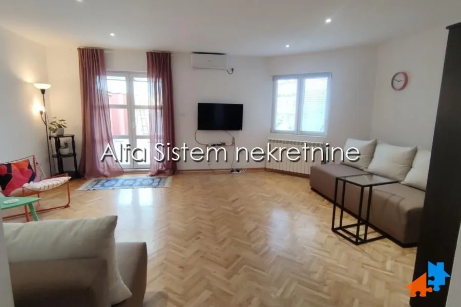 Rent, three bedroom apartment, 100m², Stari Grad, Beograd
