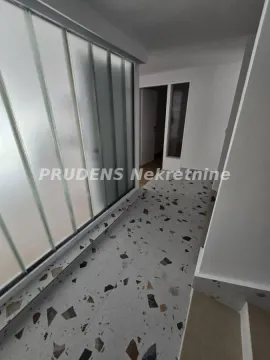 Rent, office space, 296m², Vukov Spomenik, Zvezdara Sve Podlokacije - image 13