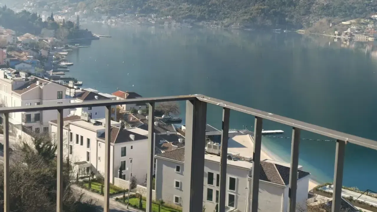 Prodaja, stan, 403m², Kotor, Crna Gora