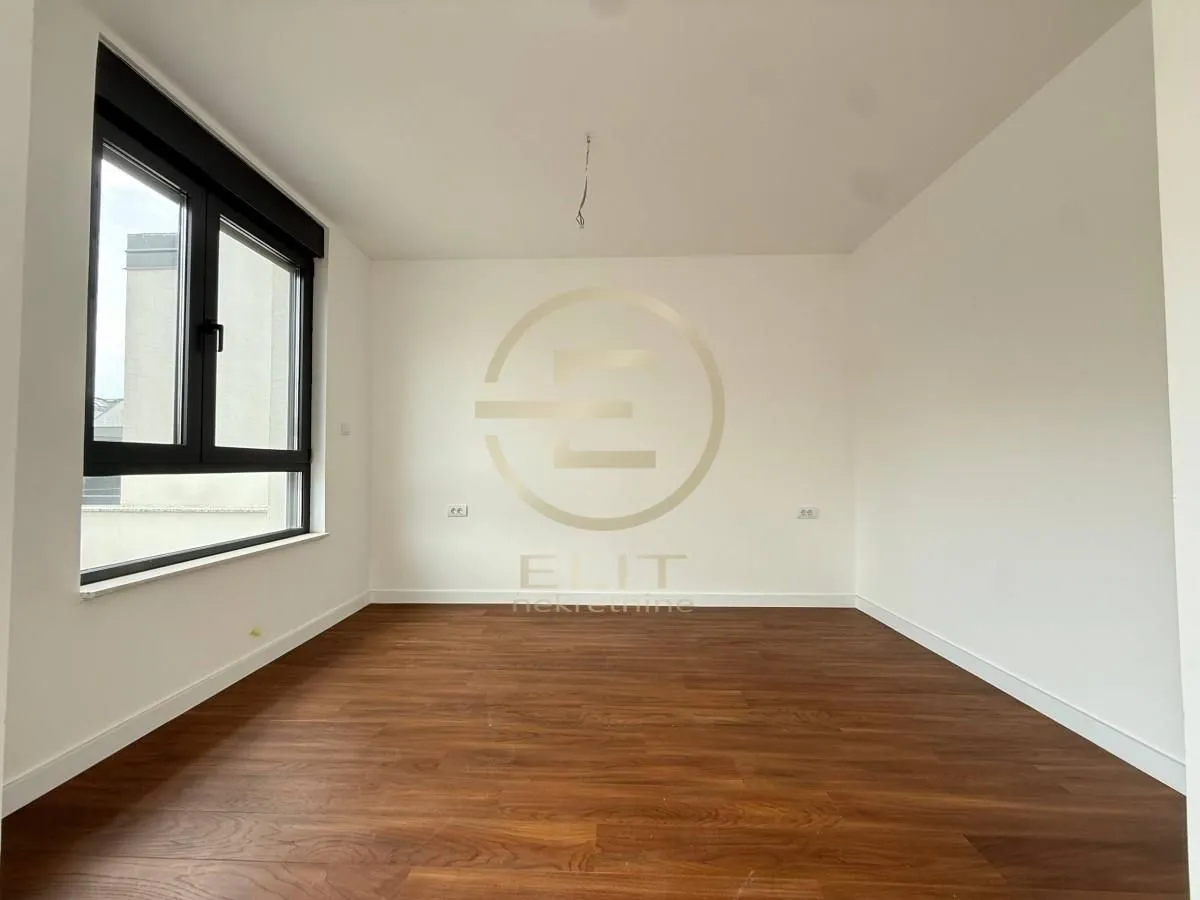 Prodaja, stan, 136m², Bulevar Evrope, Novi Sad Sve Podlokacije