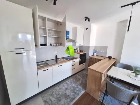 Izdavanje, trosoban stan, 80m², Medijana, Niš - image 14