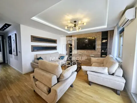 Izdavanje, trosoban stan, 109m², Zemun Sve Podlokacije, Beograd - image 2